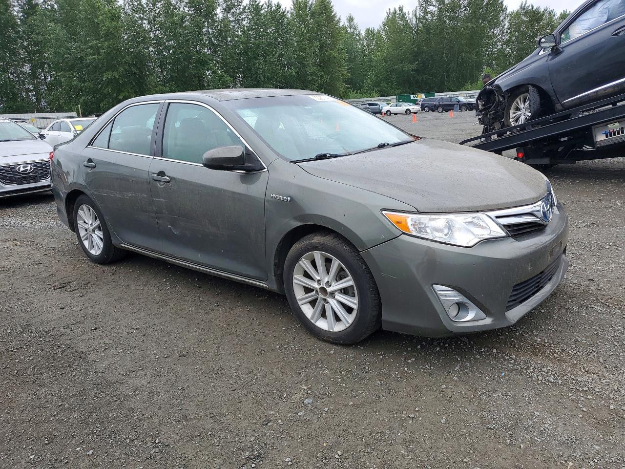 2012 Toyota Camry Hybrid Xle - Image 4