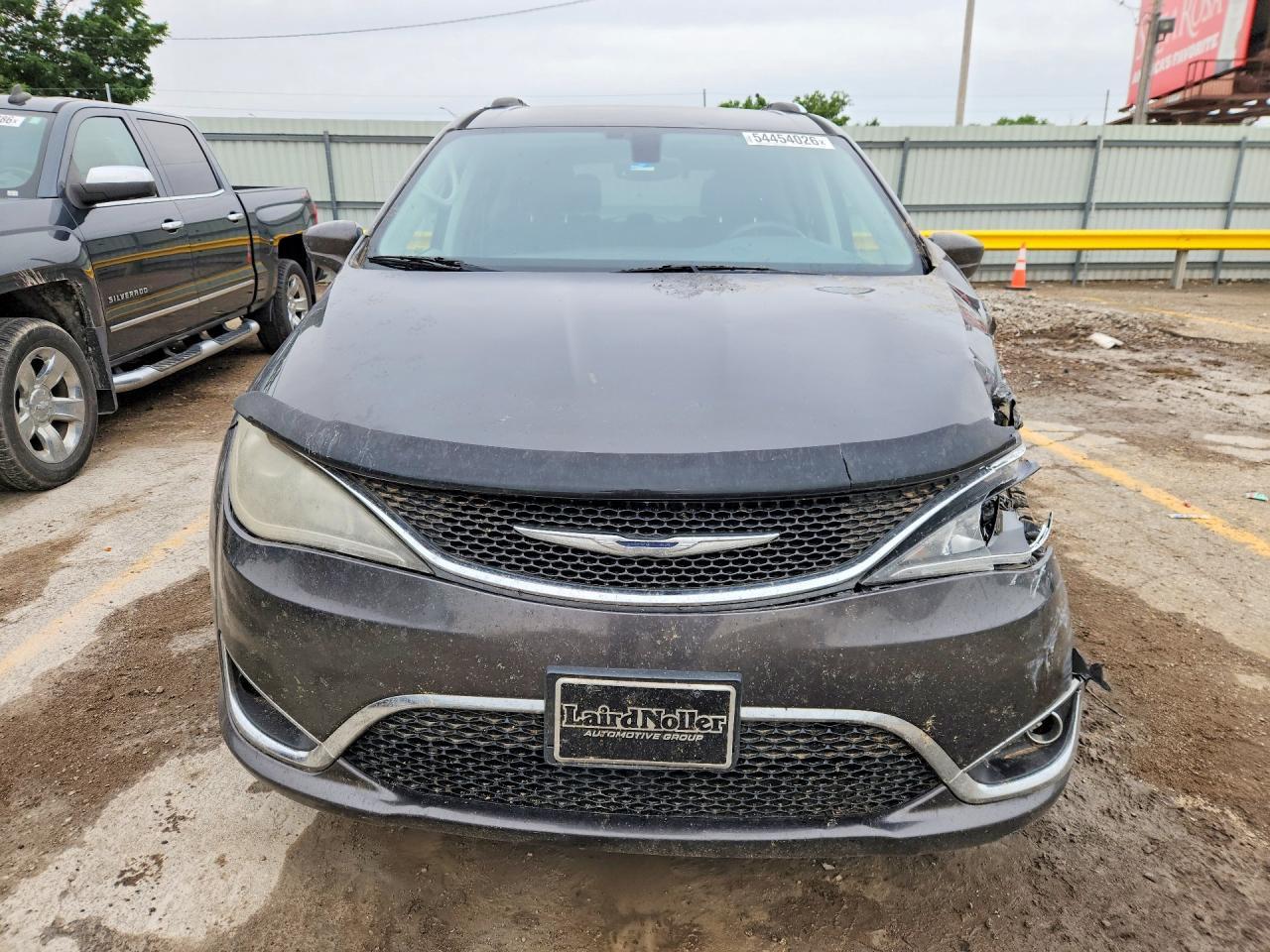 2017 Chrysler Pacifica Touring L Plus - Image 5
