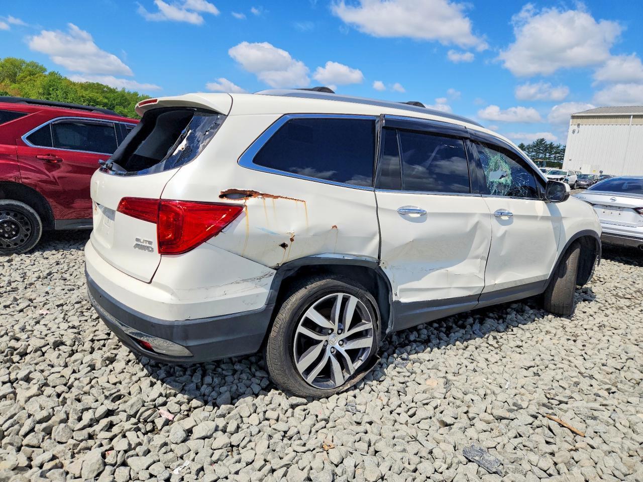 2016 Honda Pilot Elite - Фото 3