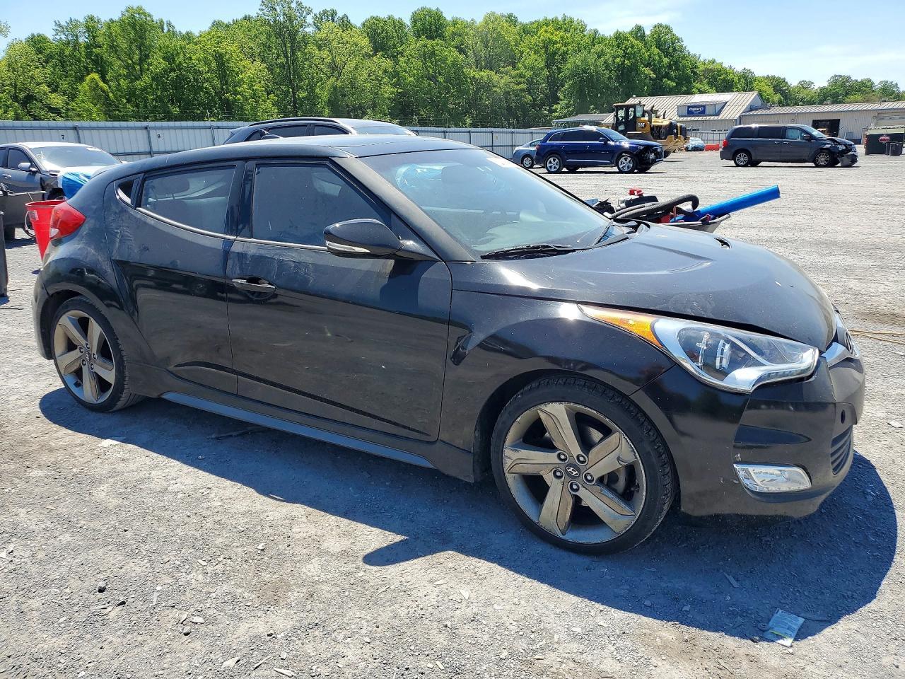 2013 Hyundai Veloster Base - Image 4