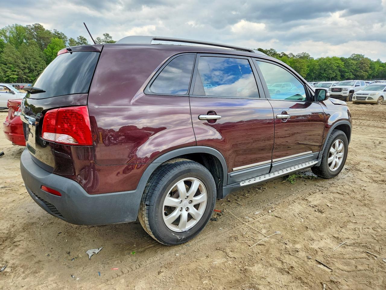 2011 Kia Sorento Lx - Image 3