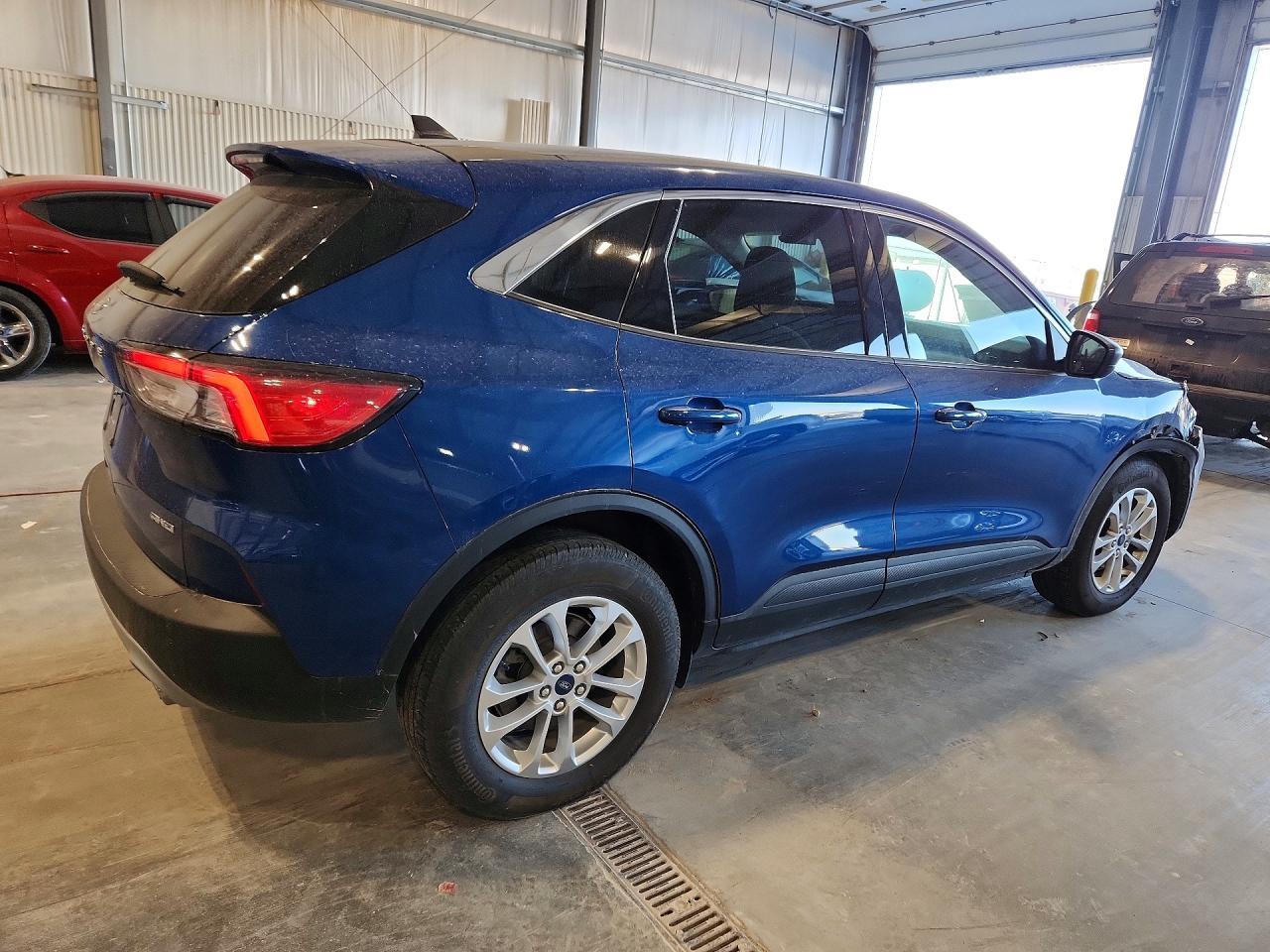 2022 Ford Escape Se - Фото 3