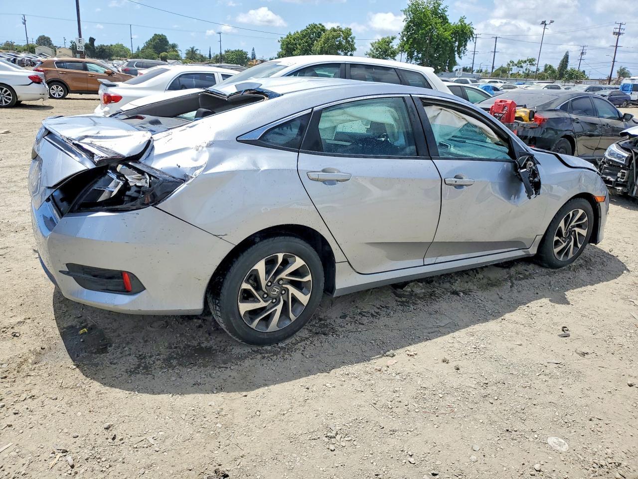 2017 Honda Civic Ex - Image 3