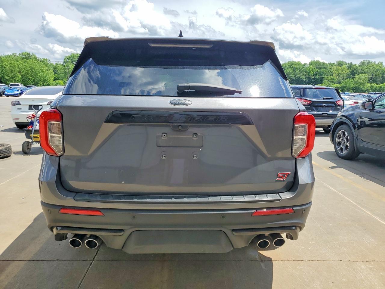 2022 Ford Explorer St - Фото 6
