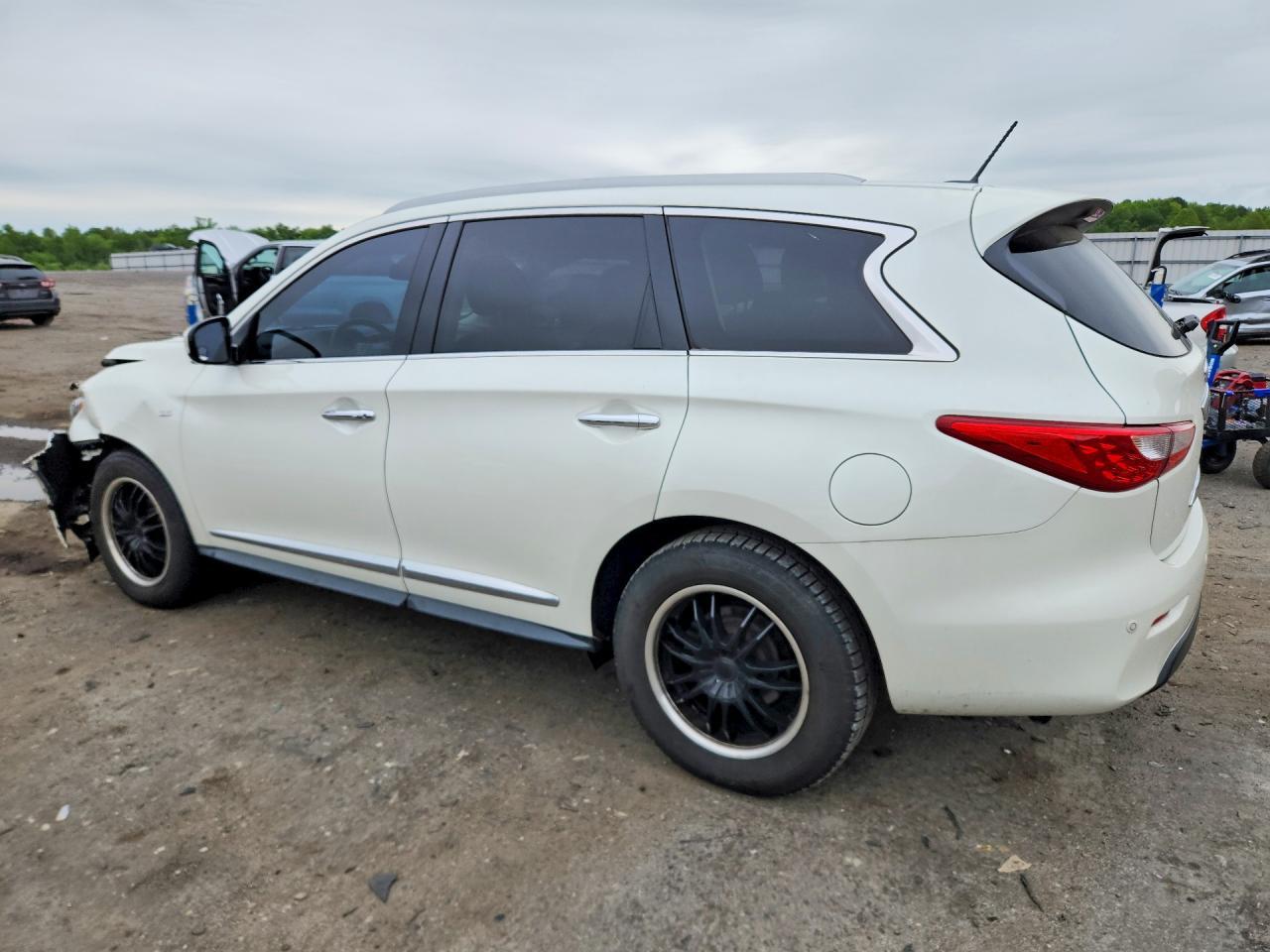 2015 Infiniti Qx60 Base - Фото 2