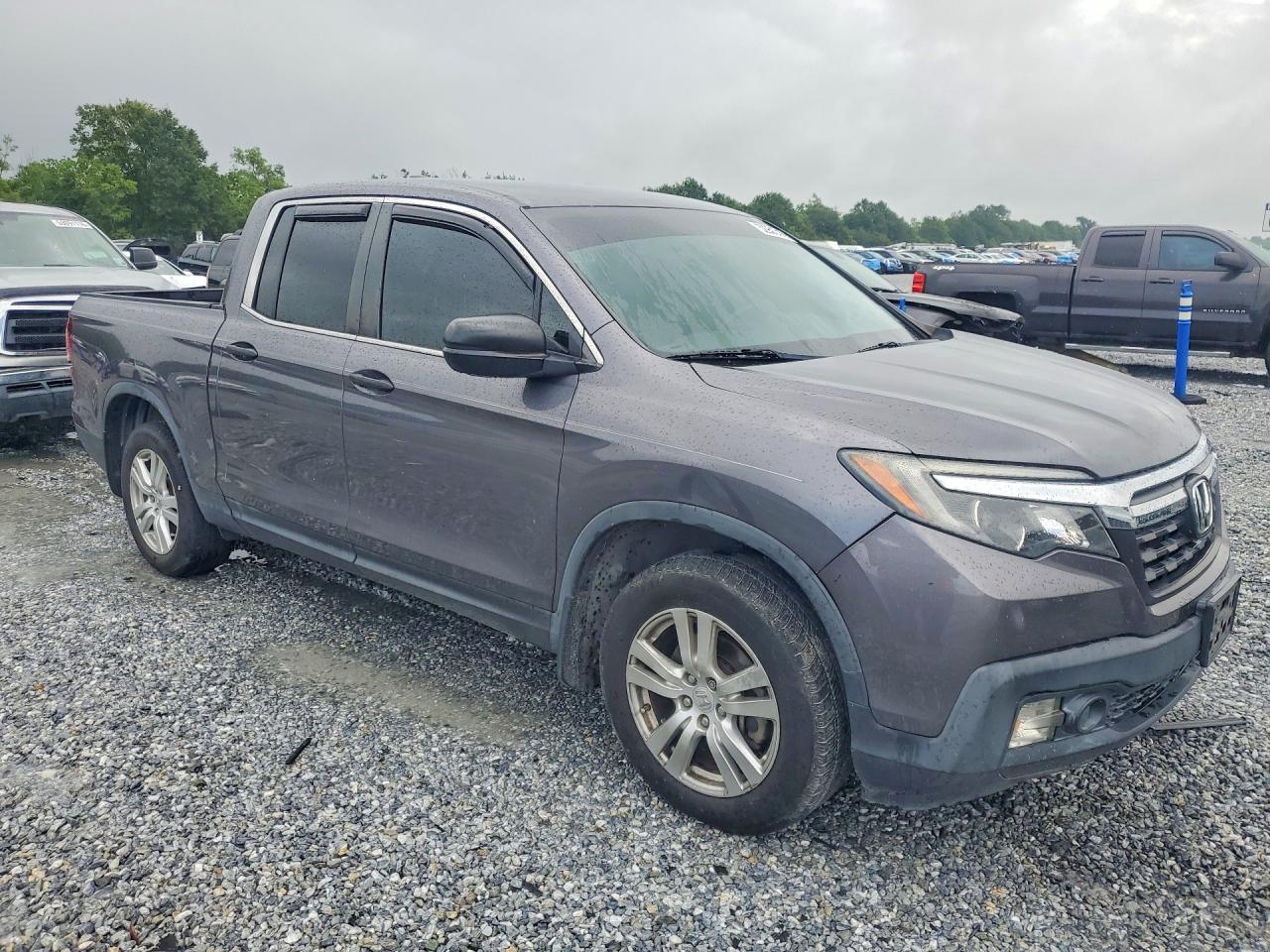 2019 Honda Ridgeline Rt - Image 4