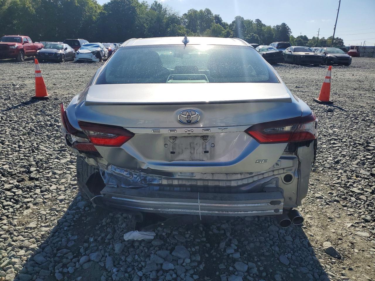 2023 Toyota Camry Se - Image 6
