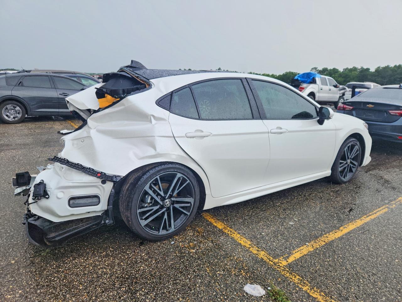 2026 Toyota Camry Xse - Image 3