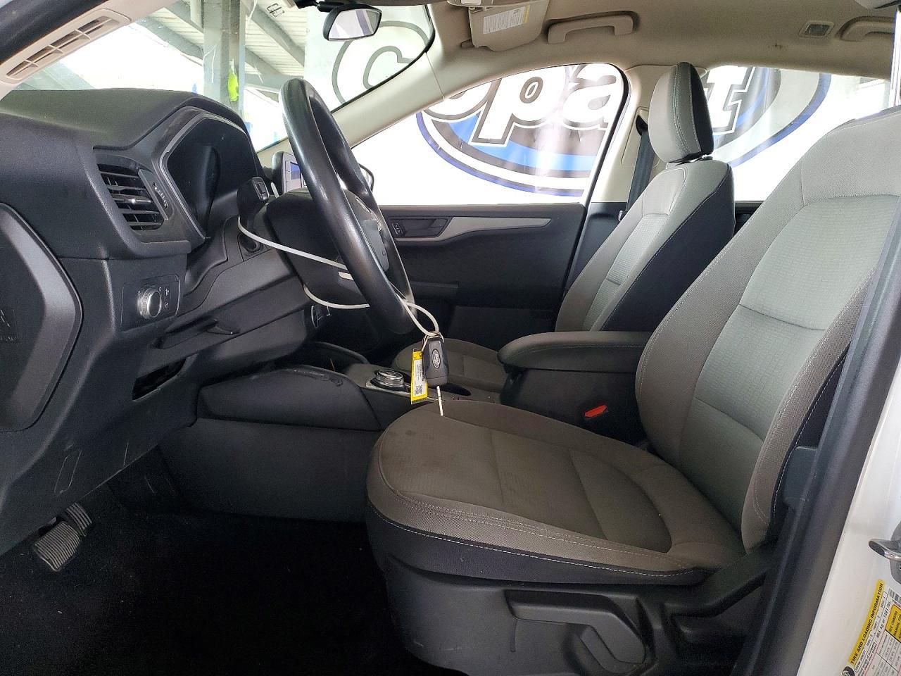 2020 Ford Escape S - Фото 7