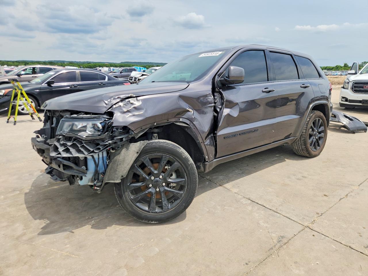 2019 Jeep Grand Cherokee Laredo
