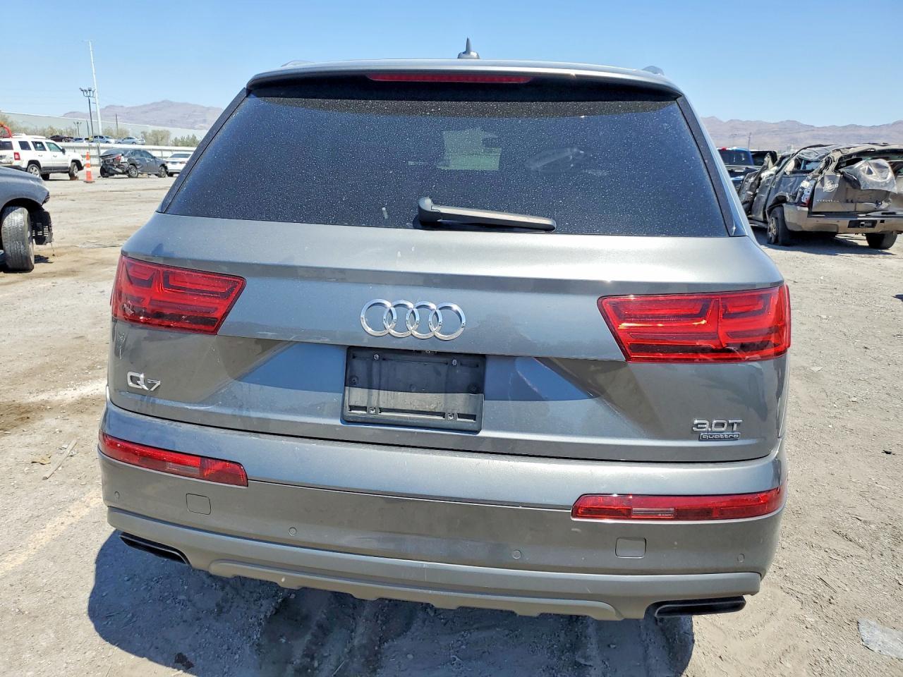 2017 Audi Q7 Premium Plus - Image 6