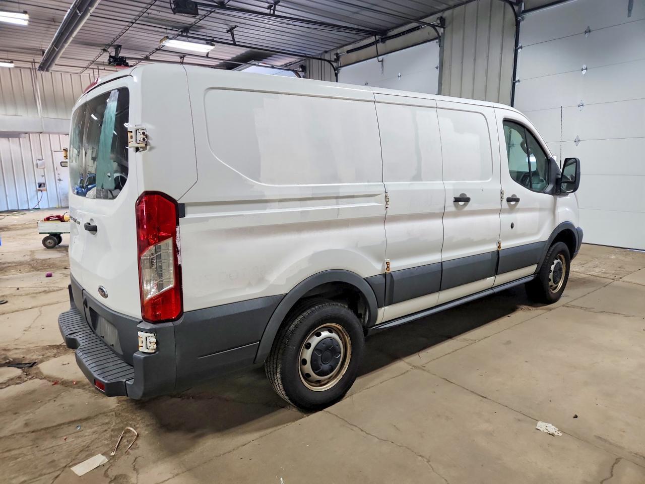 2015 Ford Transit T- - Delivery Van - Фото 3