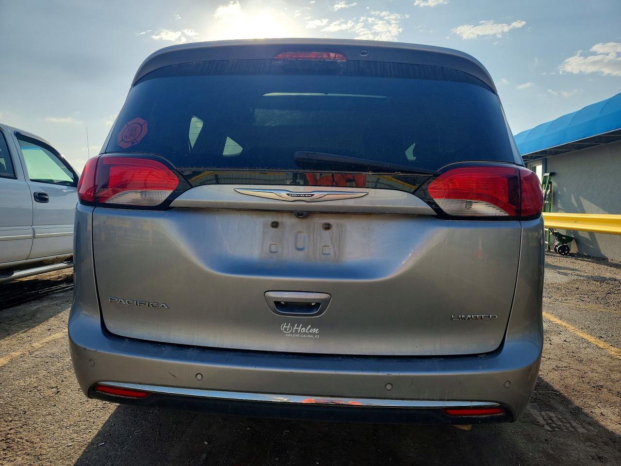 2020 Chrysler Pacifica Limited - Фото 6