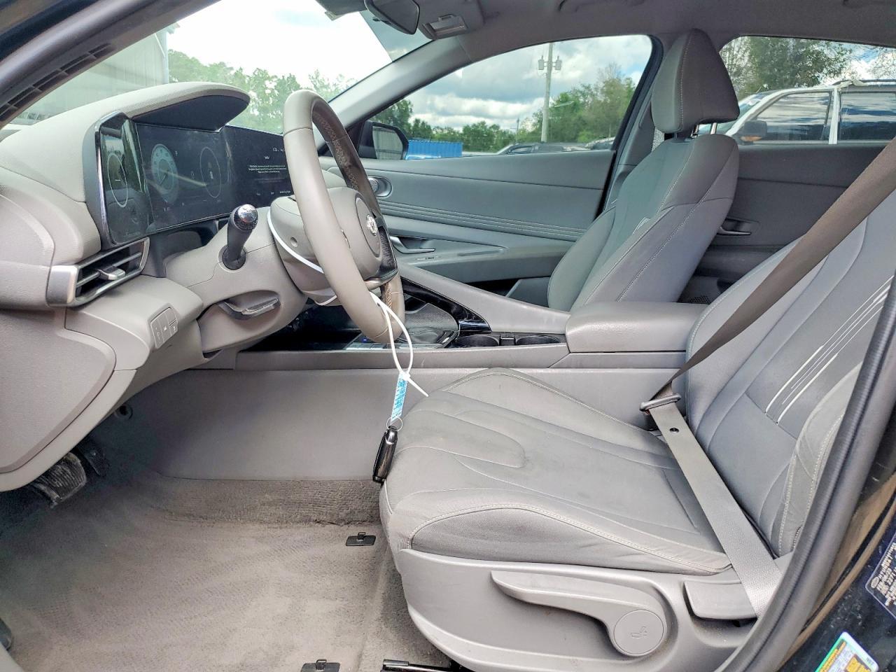2023 Hyundai Elantra Sel - Фото 7