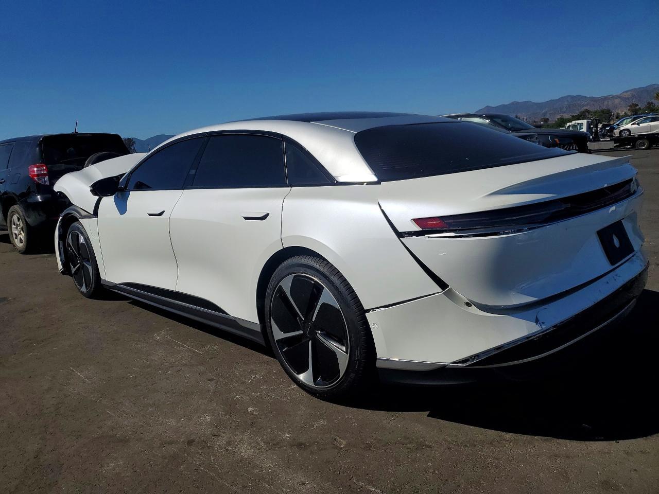 2023 Lucid Motors Air Touring - Фото 2