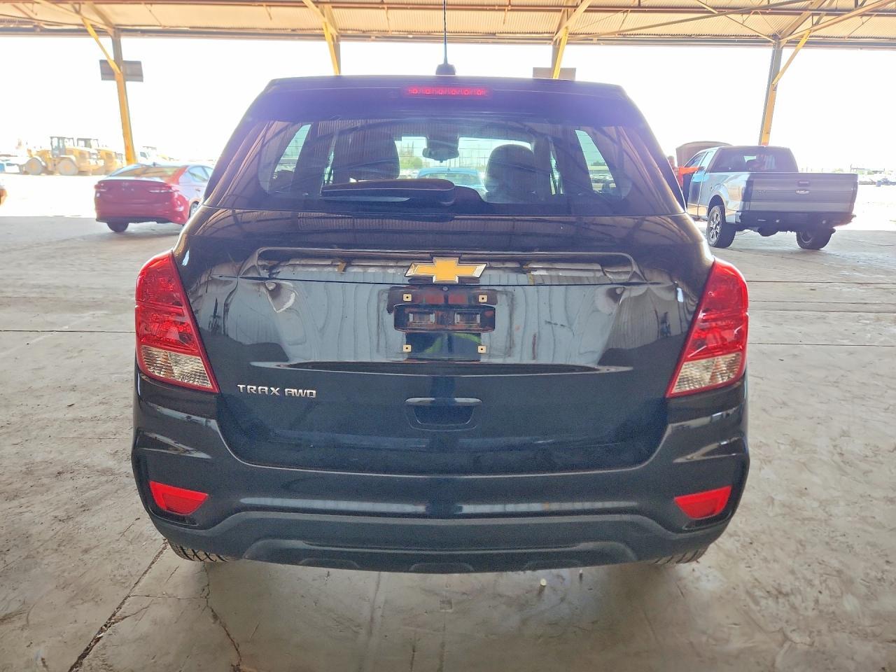 2022 Chevrolet Trax Ls - Image 6
