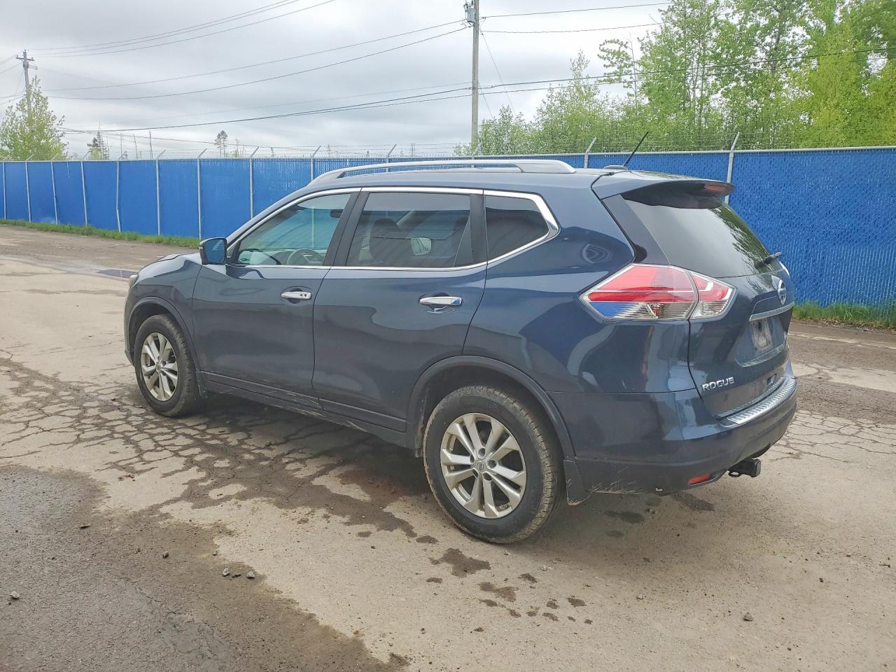 2016 Nissan Rogue S - Фото 2