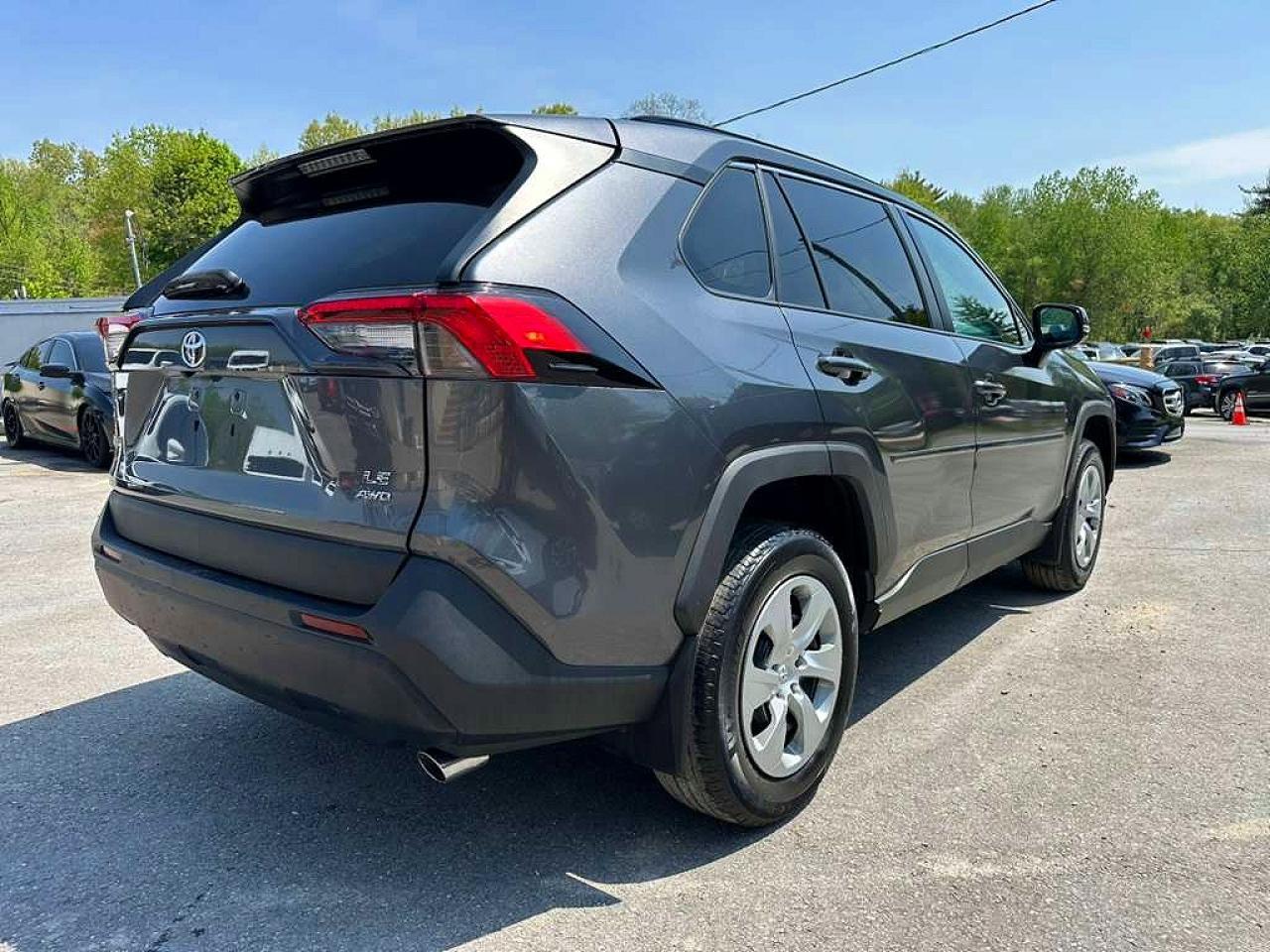2021 Toyota Rav4 Le - Image 3