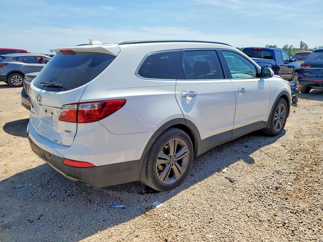 2016 Hyundai Santa Fe Se - Фото 3