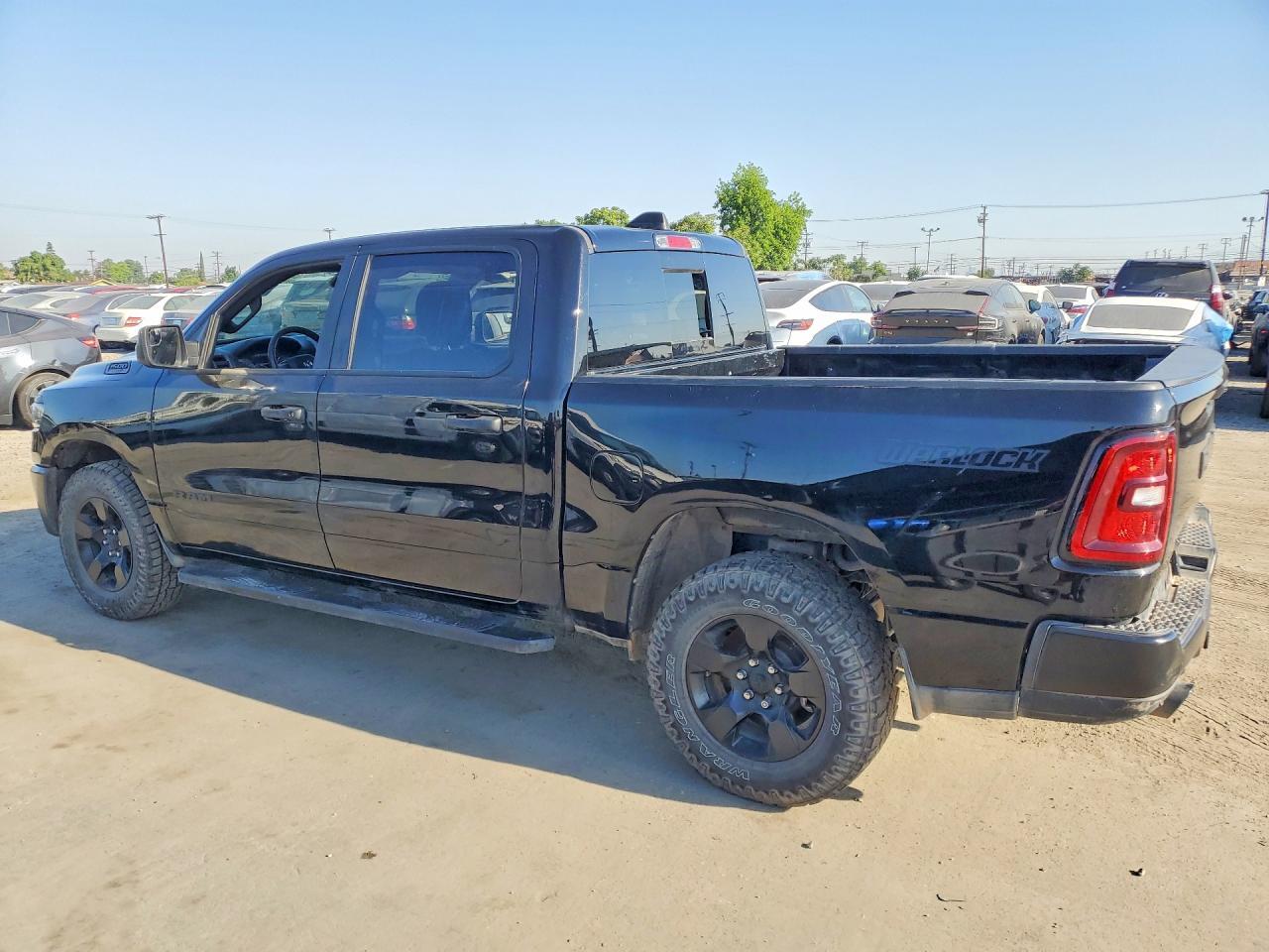 2025 Ram 1500 Tradesman - Фото 2