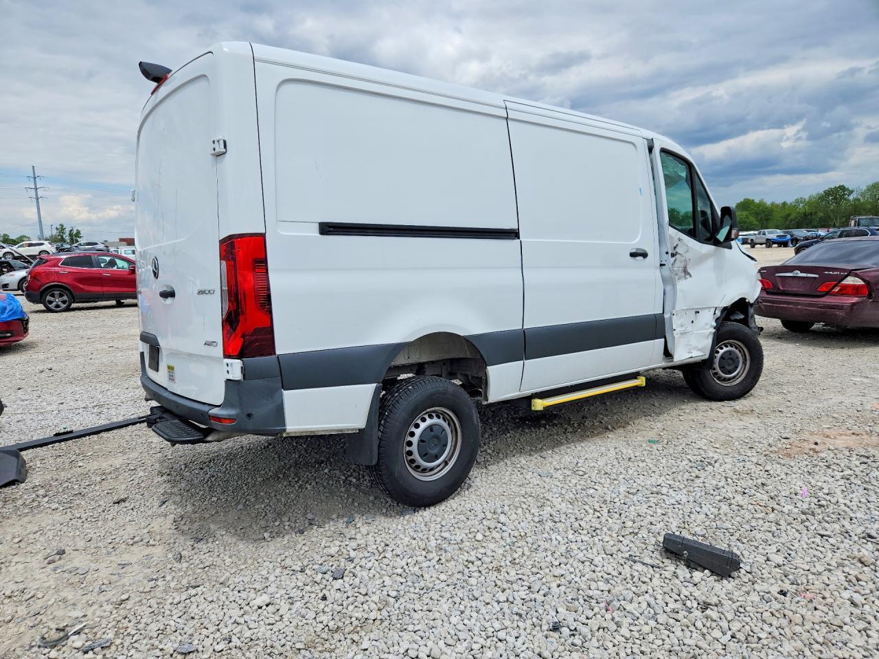 2023 Mercedes Benz Sprinter 2500 Delivery Van - Фото 3