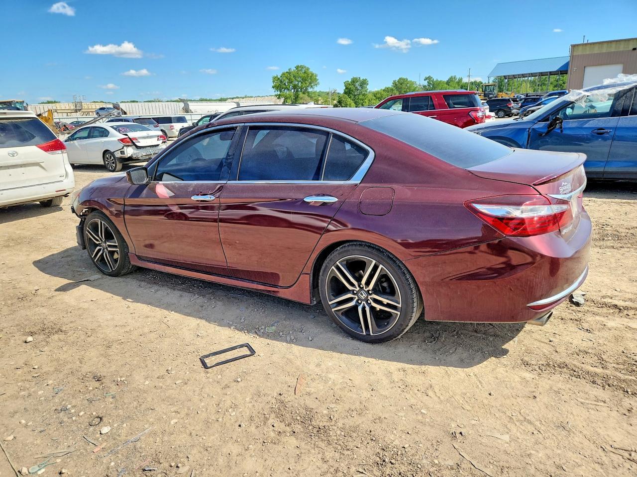 2017 Honda Accord Sport - Фото 2