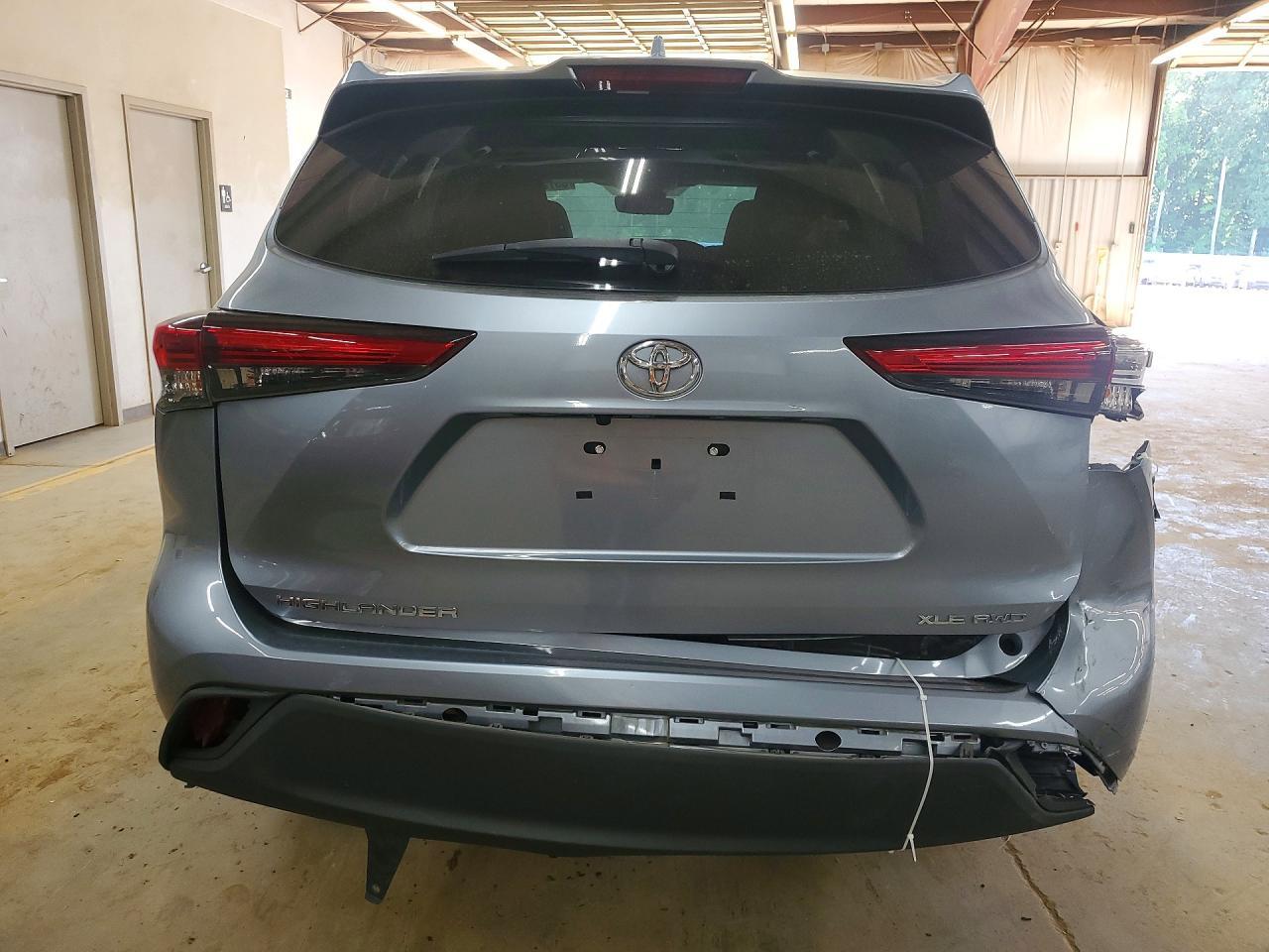 2020 Toyota Highlander Xle - Фото 6