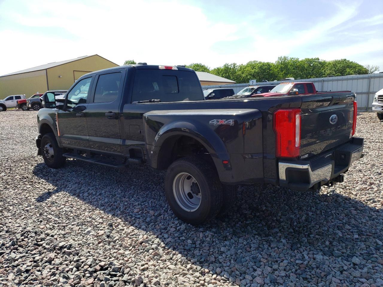 2026 Ford F350 Super Duty - Фото 2