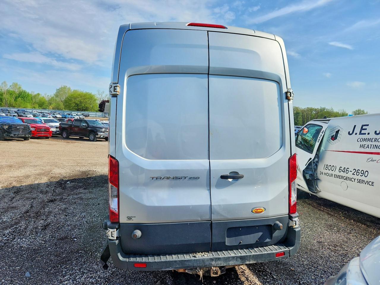 2015 Ford Transit T-250 - Фото 6