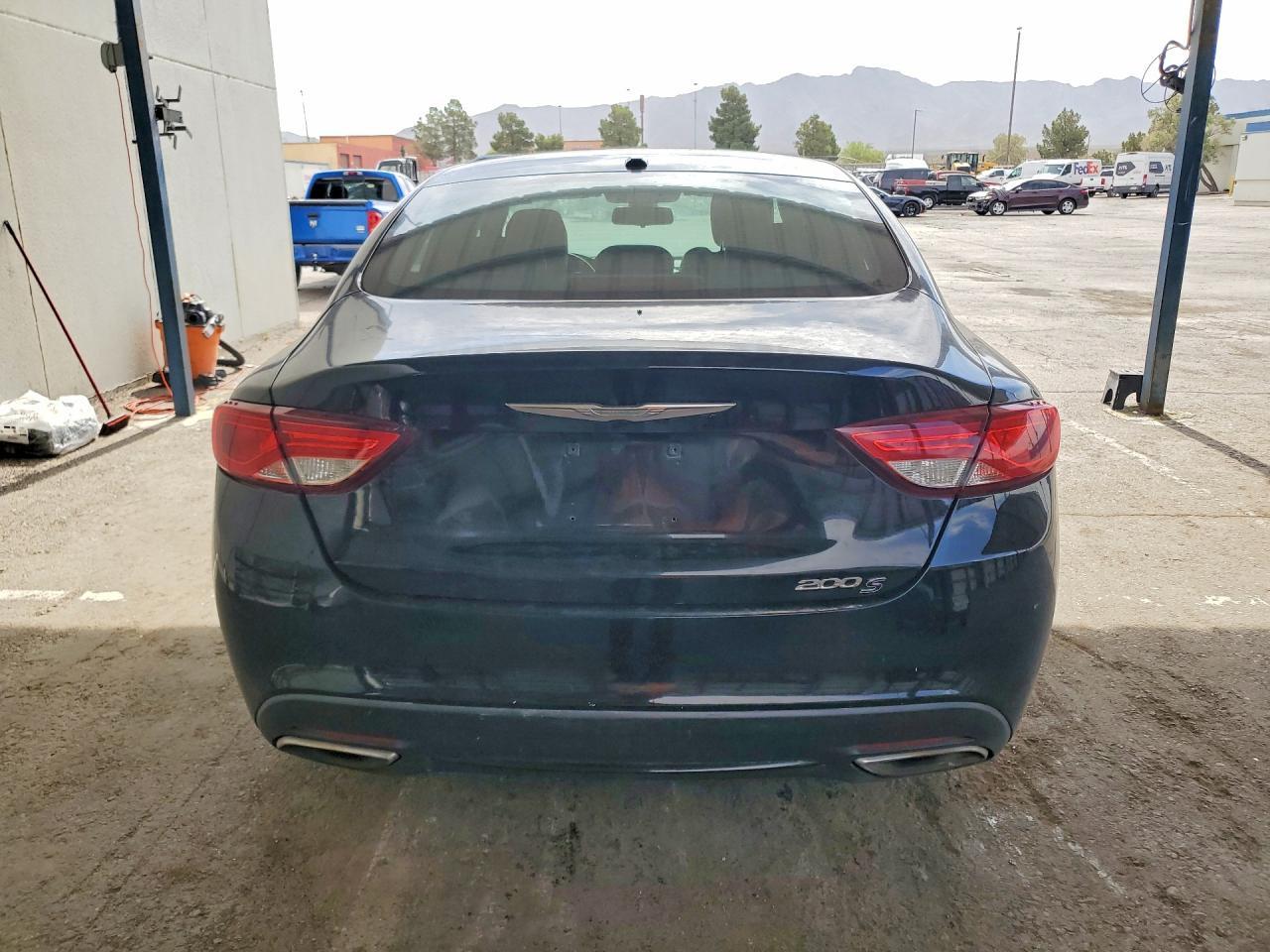 2015 Chrysler 200 S - Фото 6