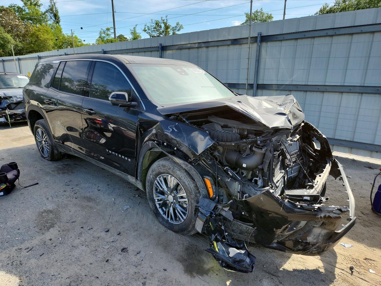 2024 Chevrolet Traverse Ls - Фото 4