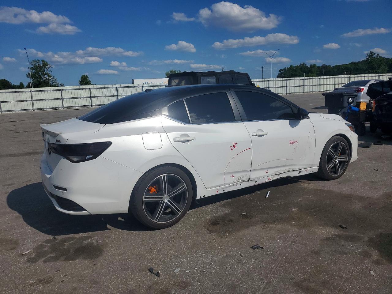 2024 Nissan Sentra Sr - Image 3