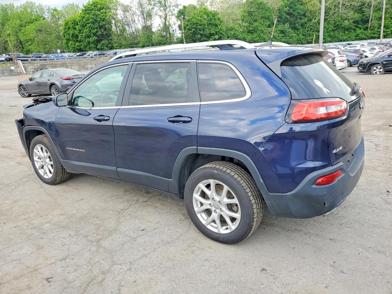 2016 Jeep Cherokee Latitude - Фото 2