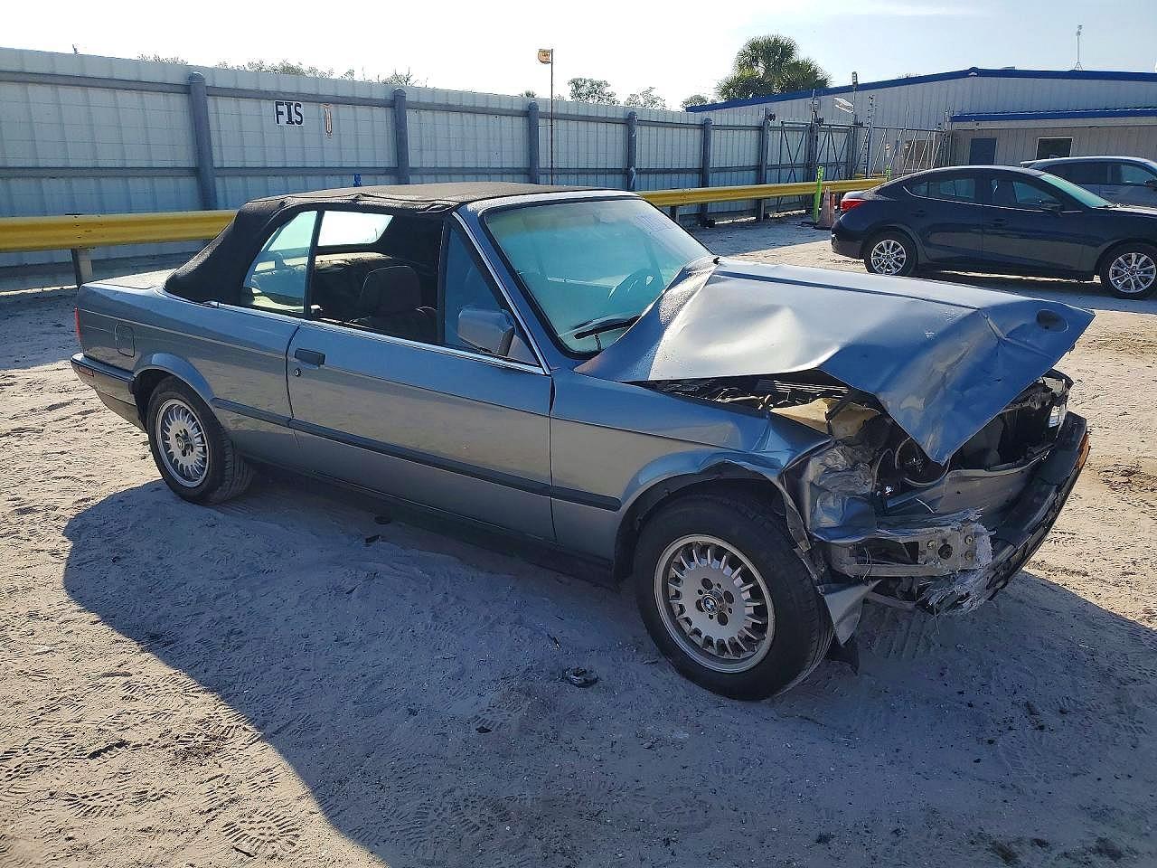 1991 BMW 318 I - Фото 4