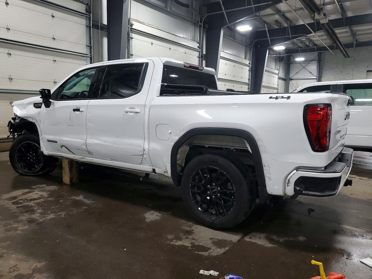 2022 GMC Sierra K1500 Elevation - Фото 2