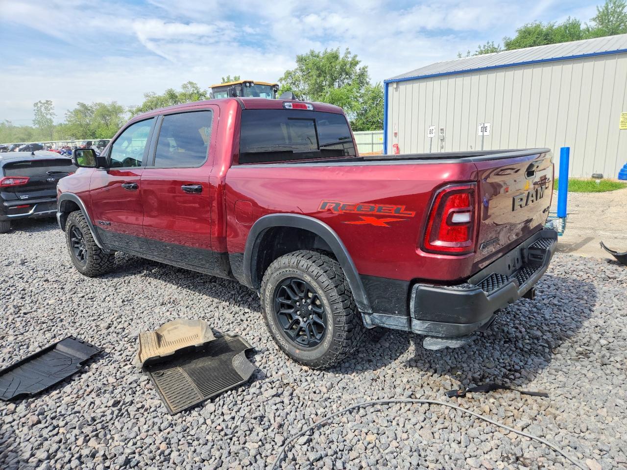 2025 Ram 1500 Rebel - Фото 2