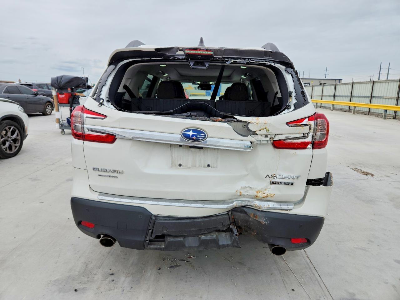 2023 Subaru Ascent Touring - Image 6