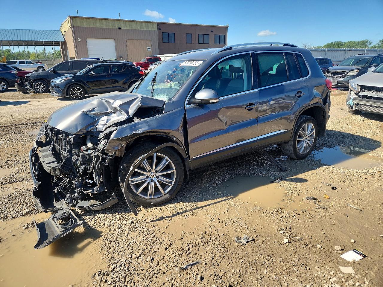 2016 Volkswagen Tiguan S