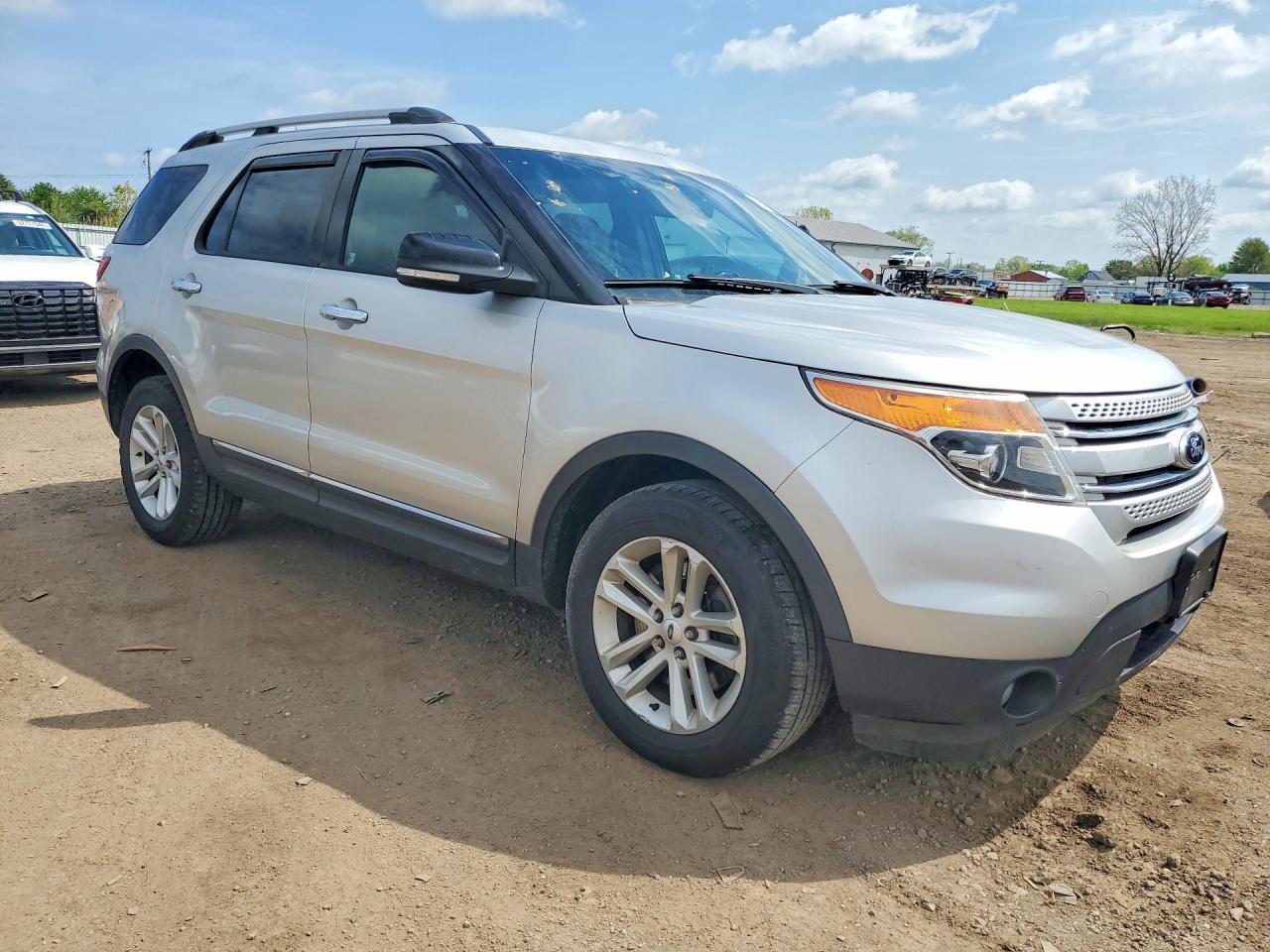 2014 Ford Explorer Xlt - Image 4