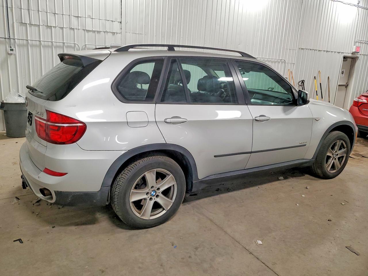 2013 BMW X5 xDrive35I - Фото 3