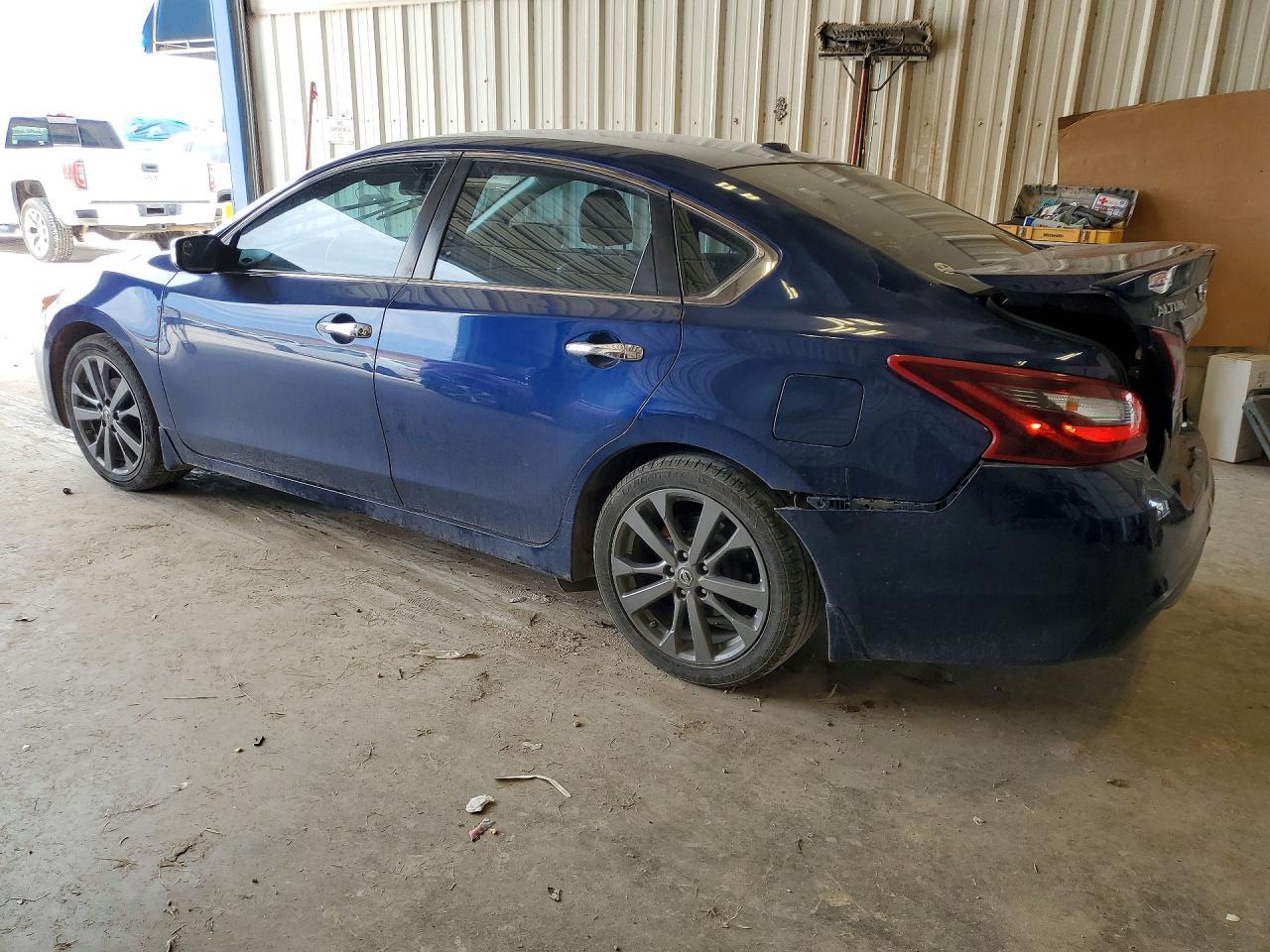2018 Nissan Altima 2.5 Sr - Фото 2