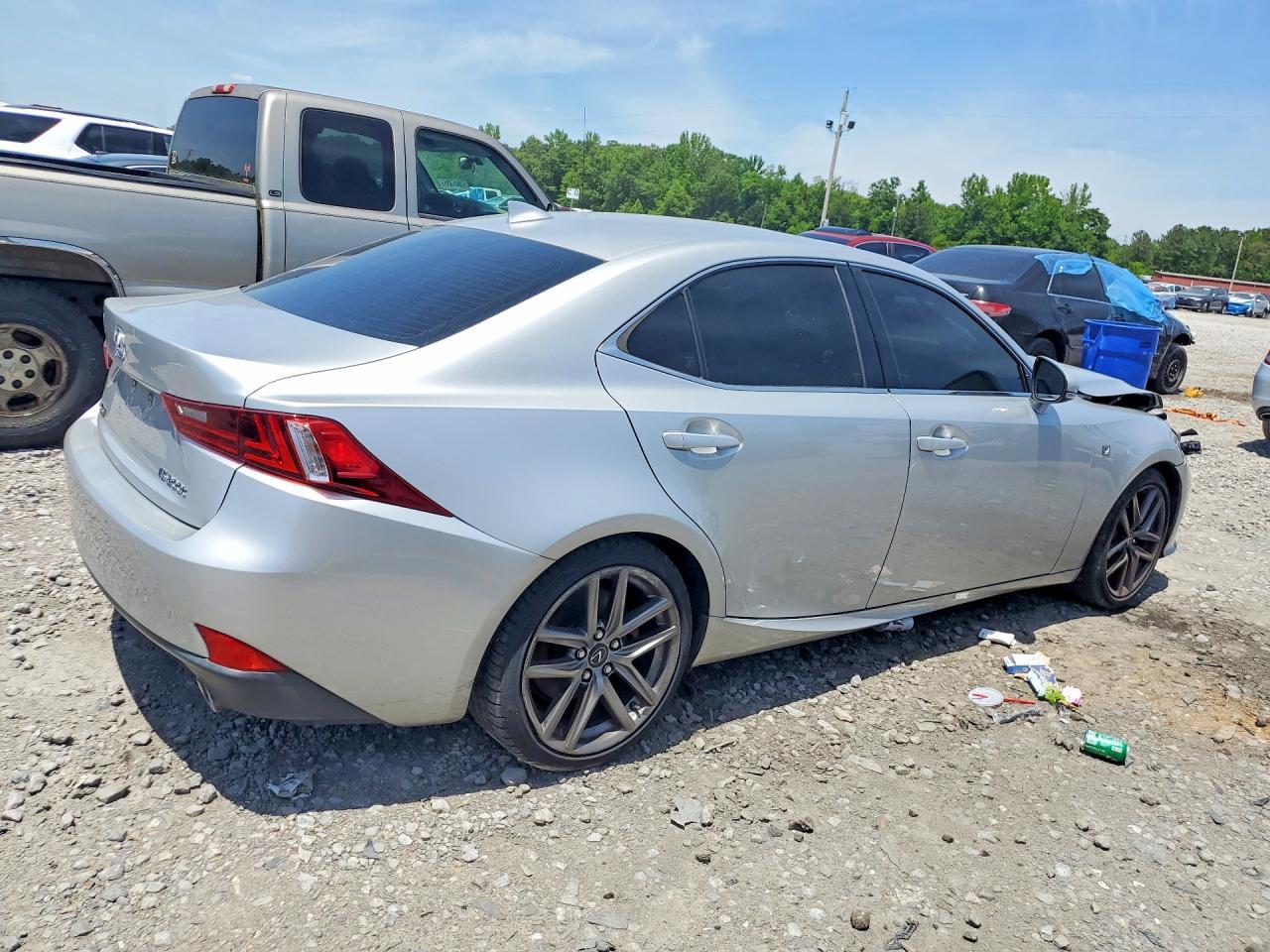 2016 Lexus Is 200T - Фото 3