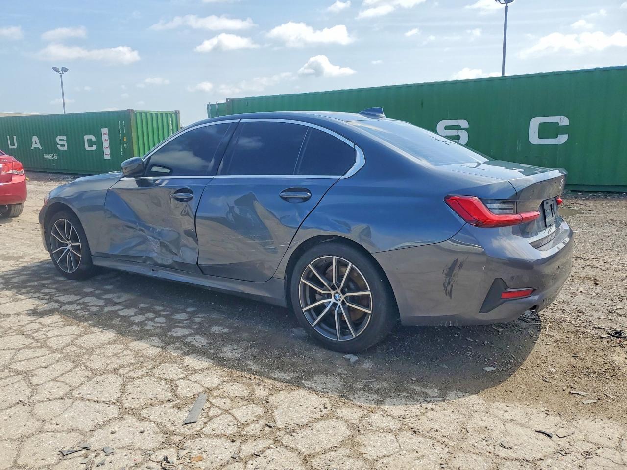 2021 BMW 330Xi - Image 2