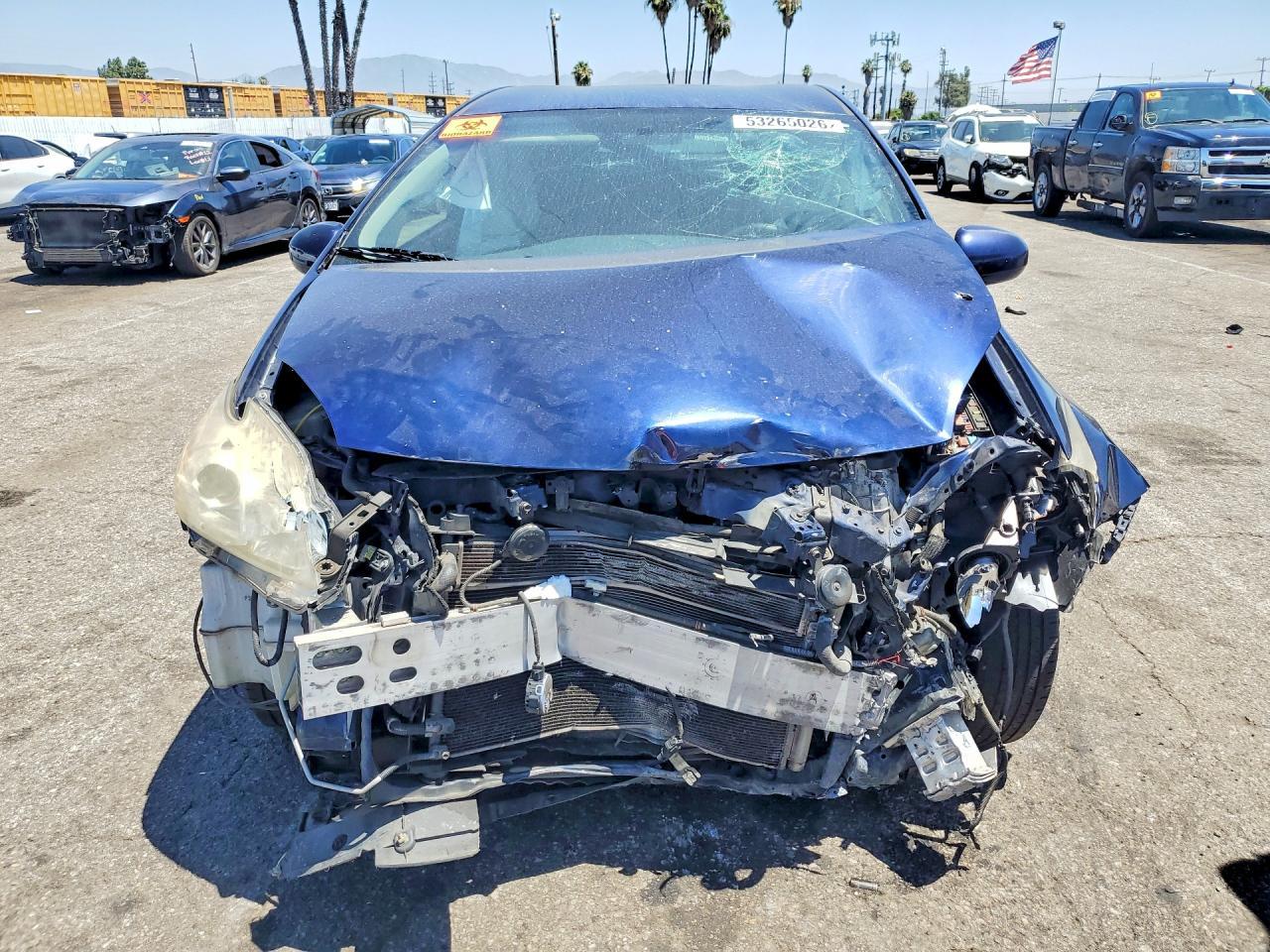2014 Toyota Prius Three - Image 5
