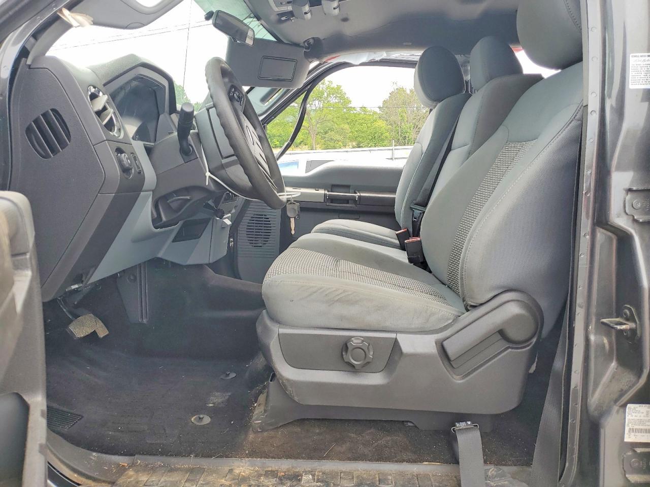 2015 Ford F350 Super Duty - Image 7