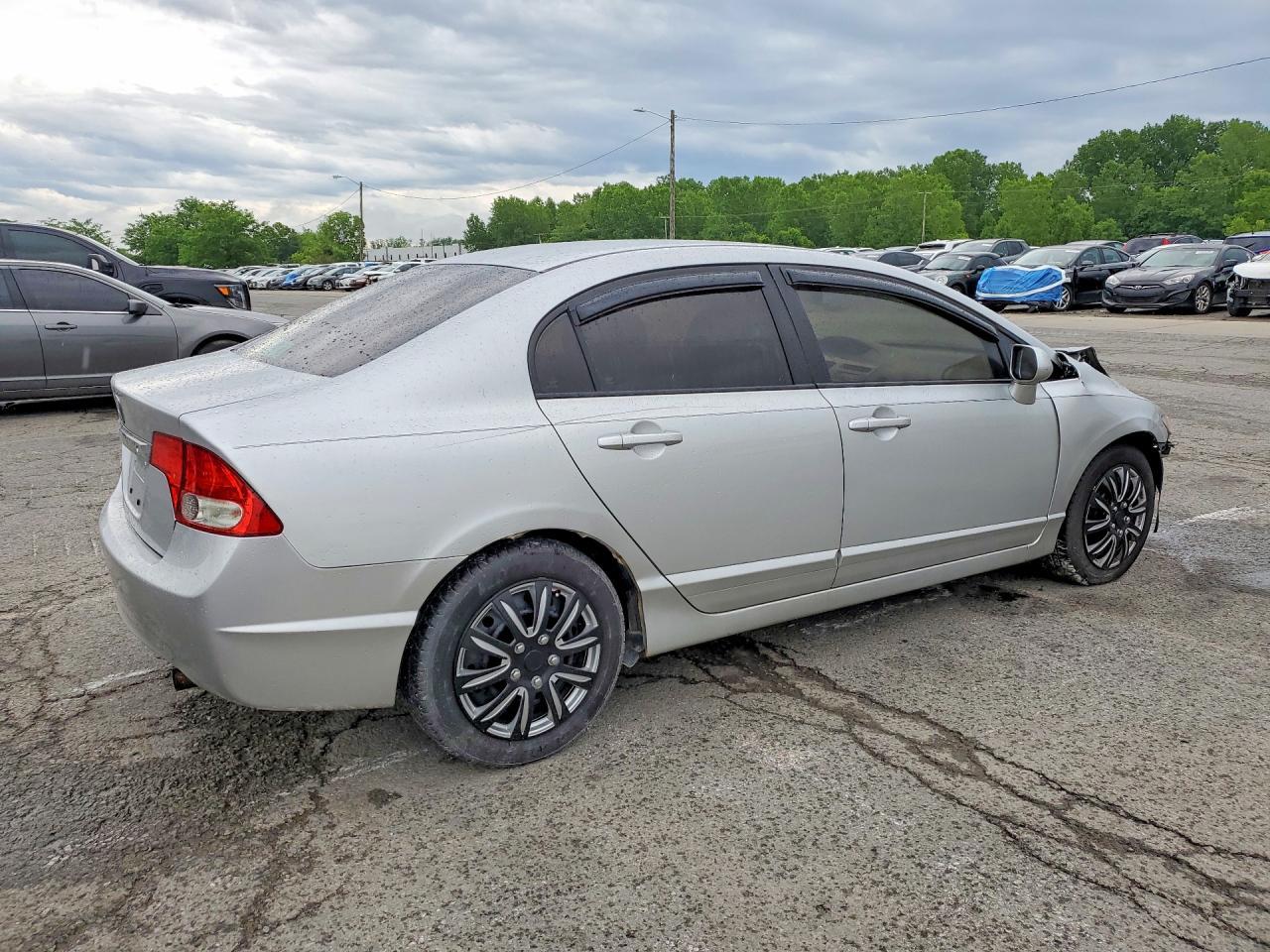 2010 Honda Civic Lx - Image 3