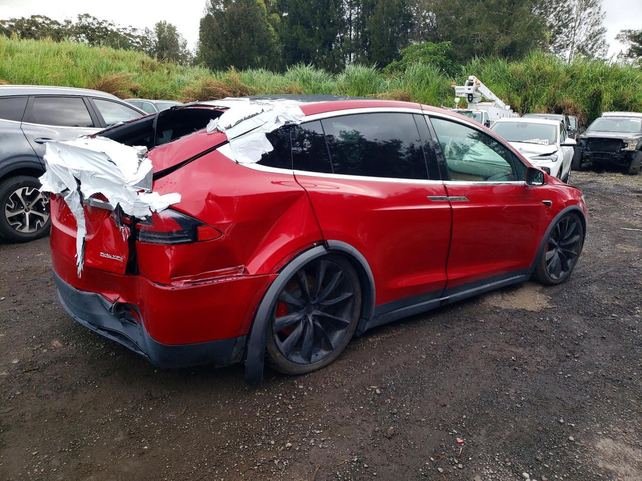 2020 Tesla Model X - Фото 3