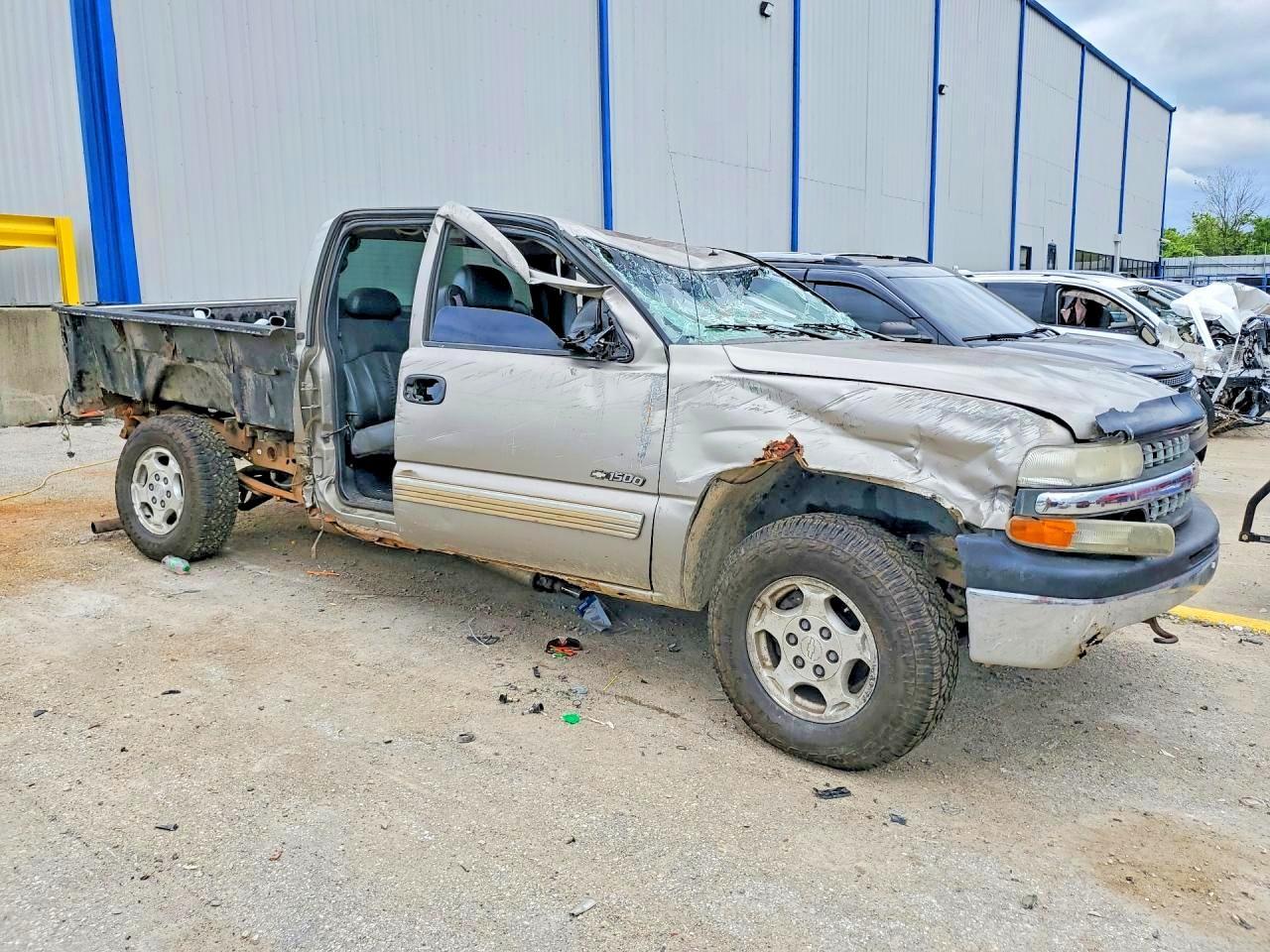 2002 Chevrolet Silverado K1500 - Image 4