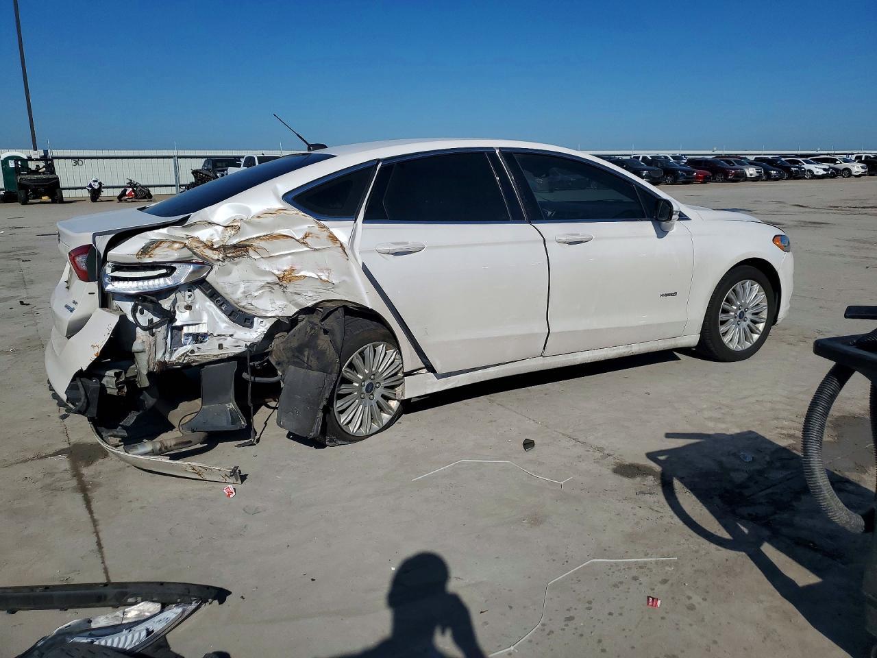 2013 Ford Fusion Se Hybrid - Image 3