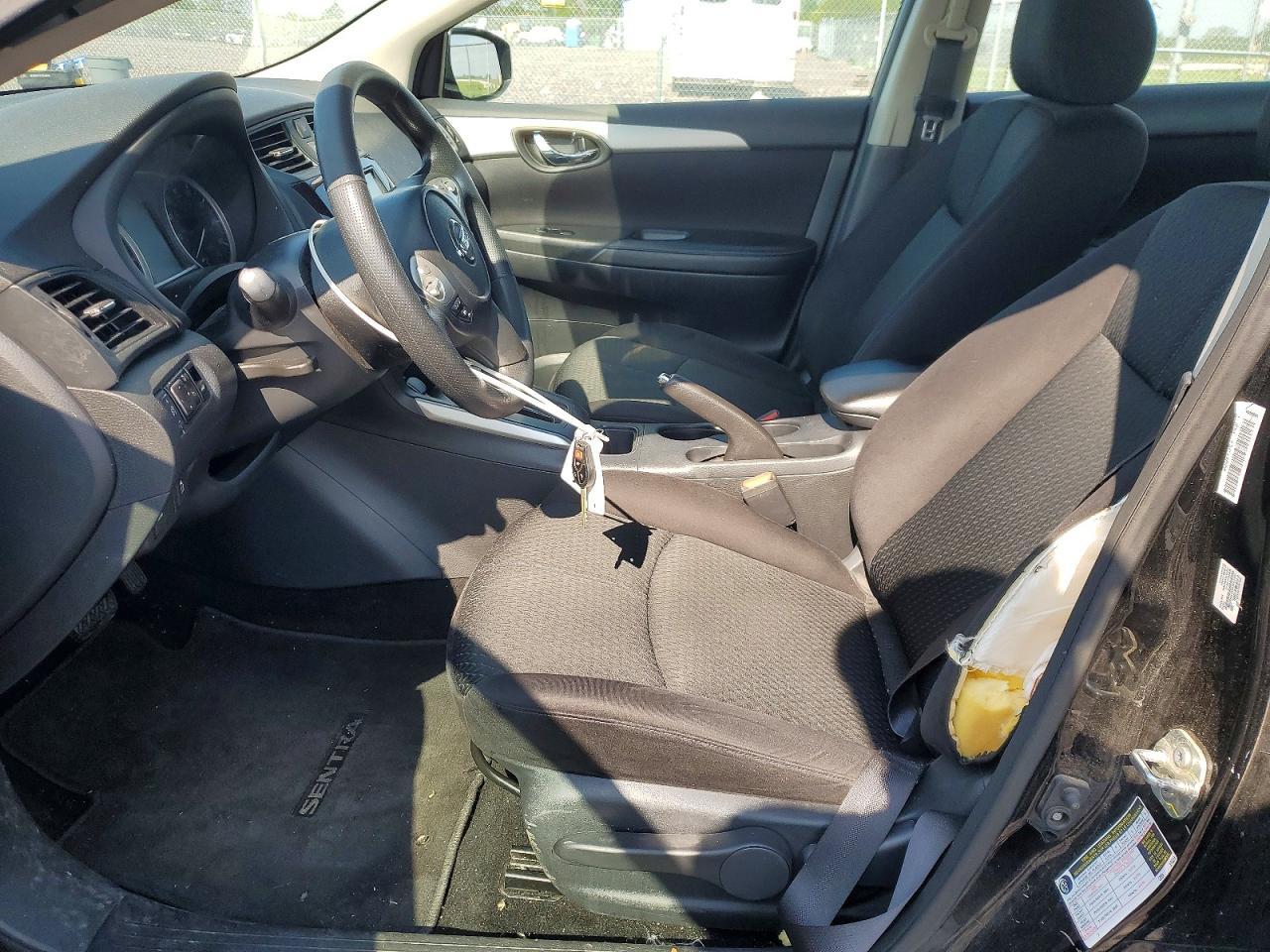 2019 Nissan Sentra S - Image 7